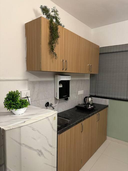 Sage : Private Studio Room In Koregaon Park Pune Exterior photo